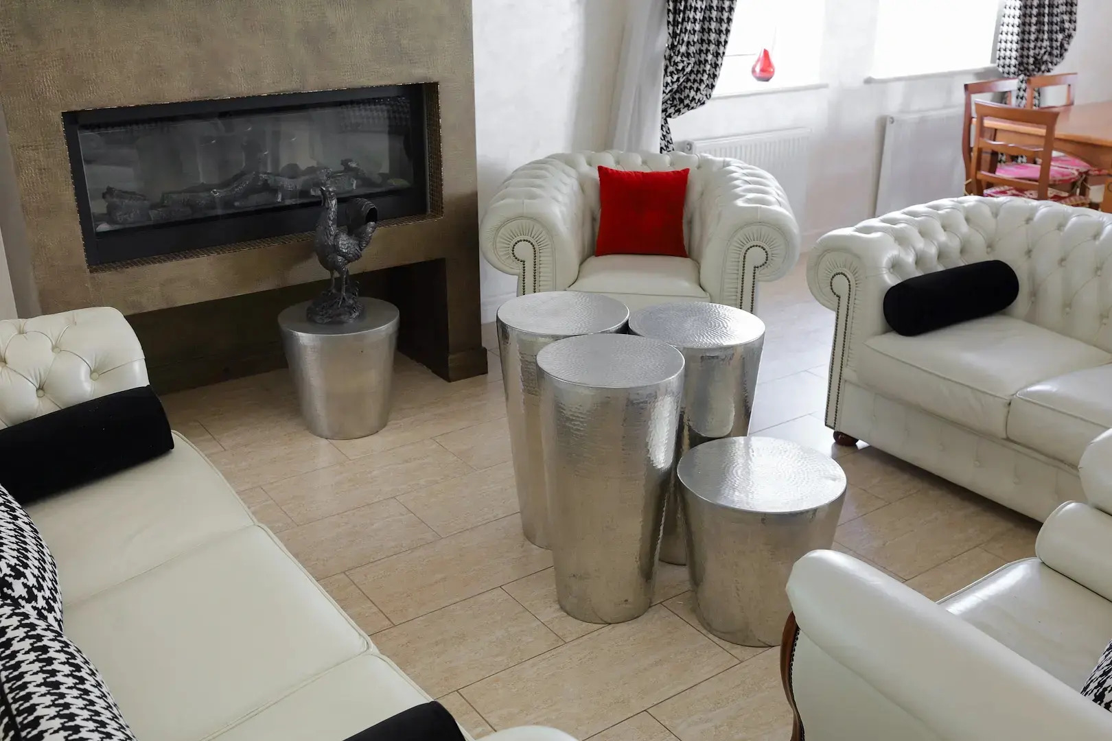 Квартира 2 уровня на Аптечной