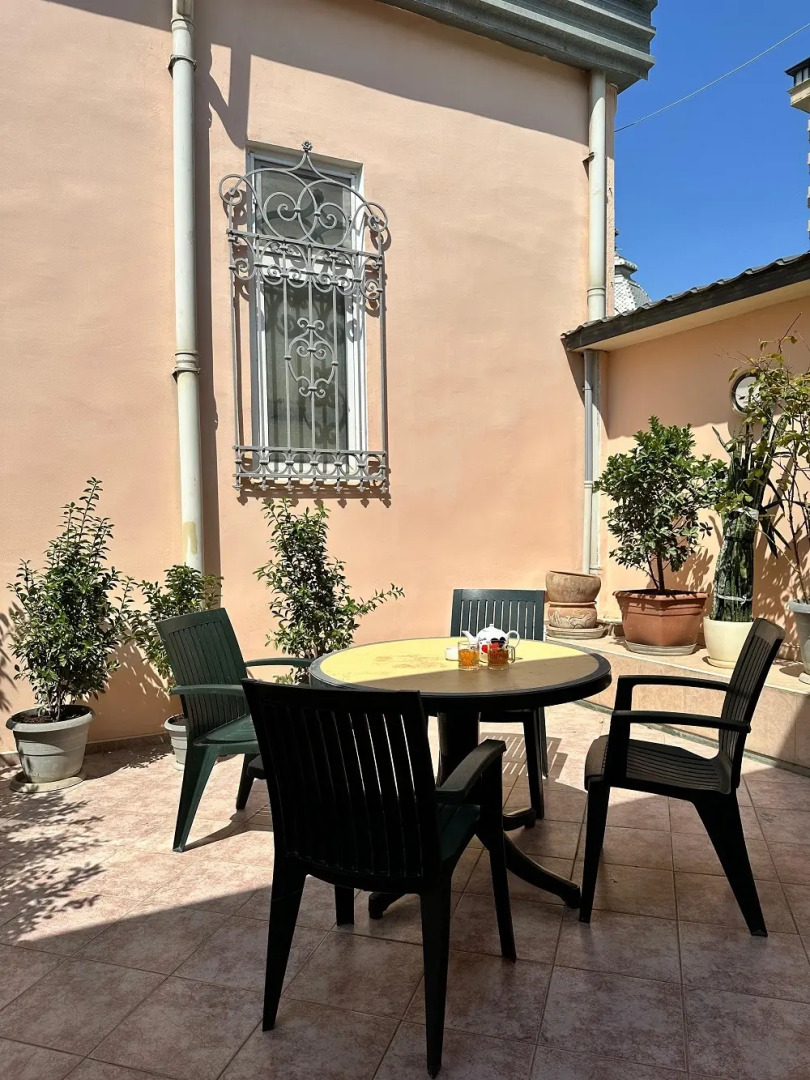 Апартаменты HISTORY 1888 Сentral Apartment & Excursions