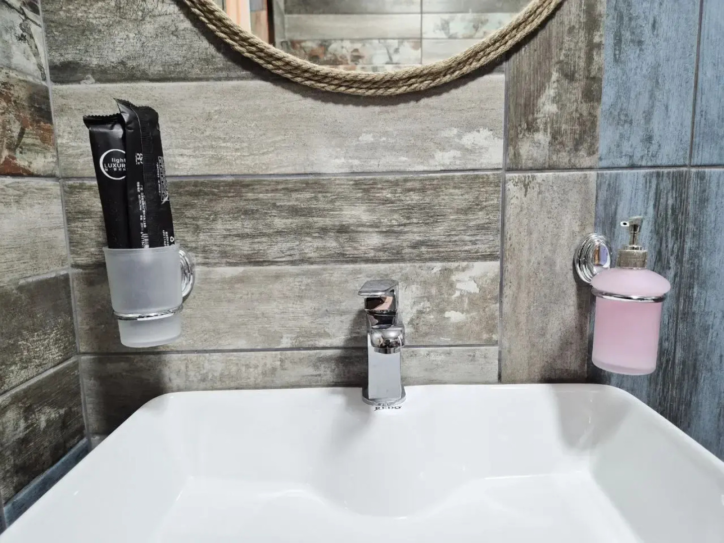 Квартира Однокомнатная Прованс с видом на горы с балкона