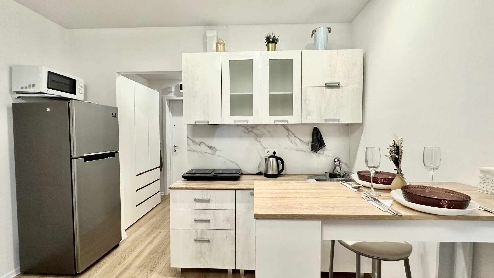 Апартаменты Истоман Студия Для ДВОИХ