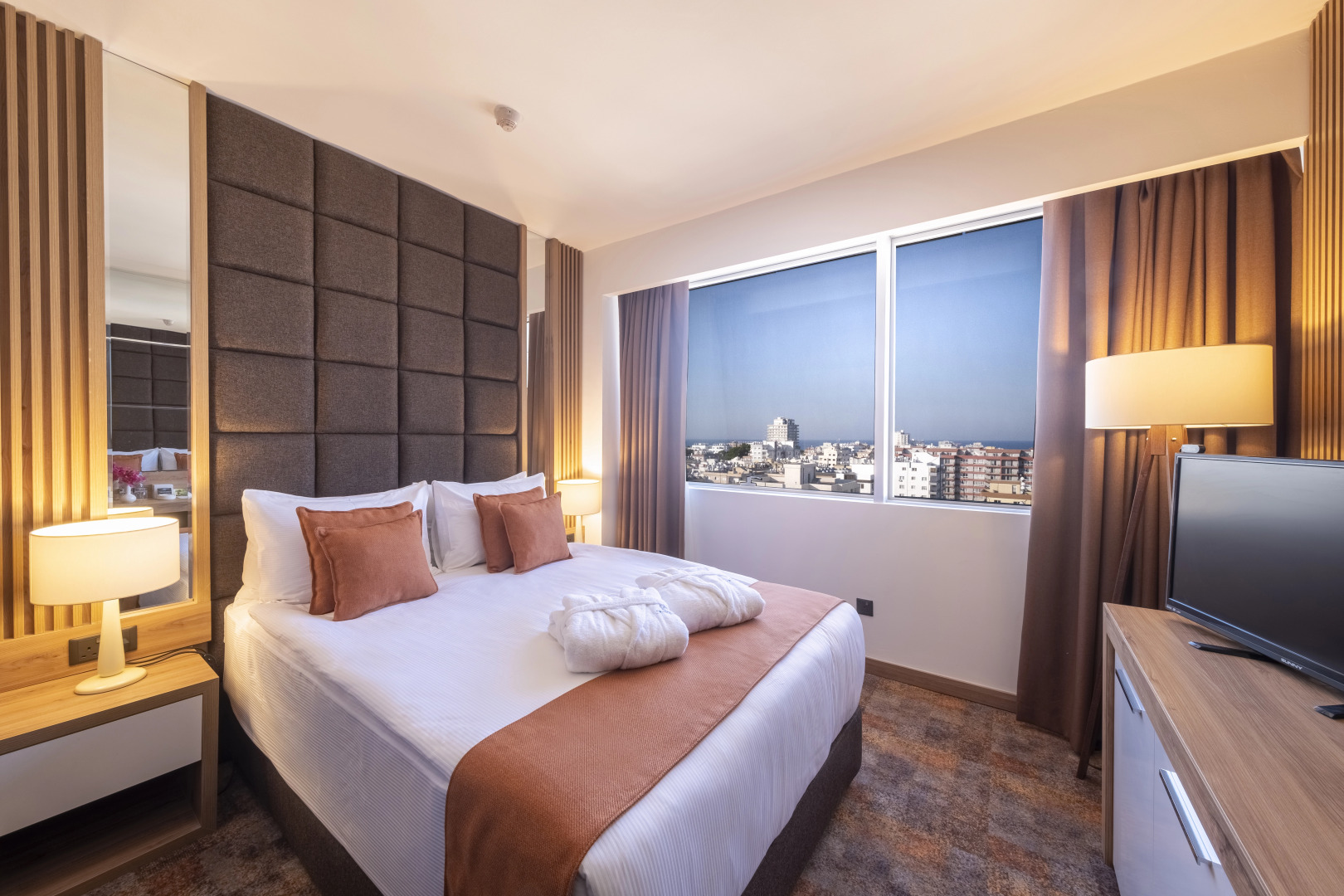 Отель Grand Sapphire City