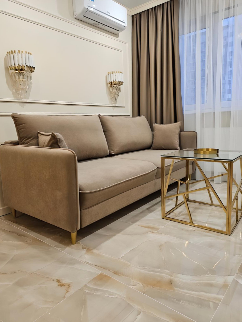 Апартаменты Шикарная Квартира в Стиле Неоклассика с Видом на Горы