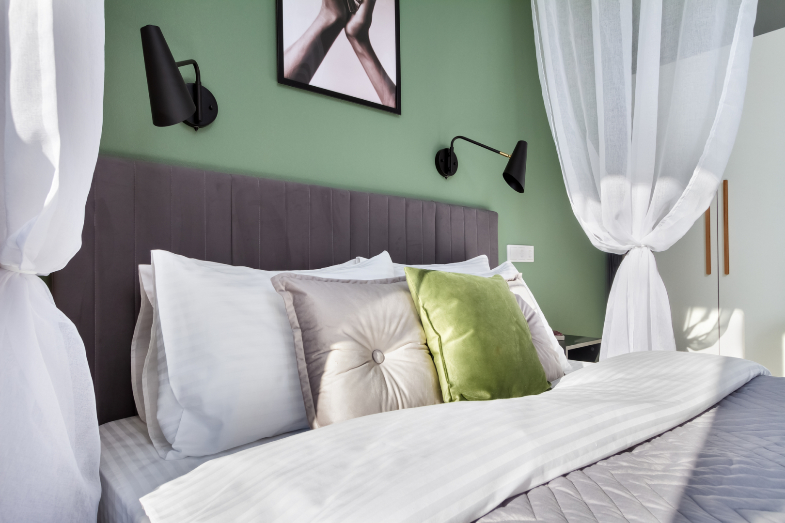 Квартира ВИДОВЫЕ АПАРТАМЕНТЫ С БАЛДАХИНОМ