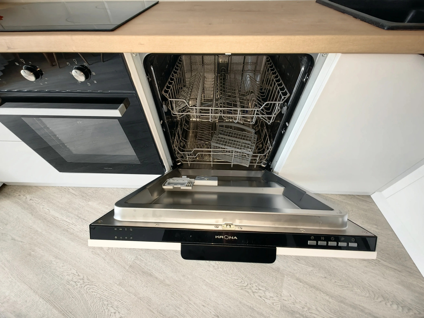 Видовая Двухкомнатная Квартира с Подземным Паркингом