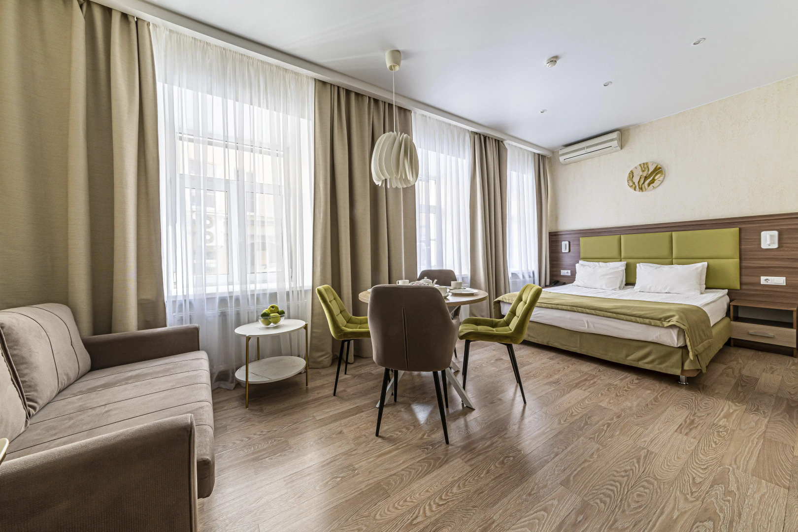 Отель Династия