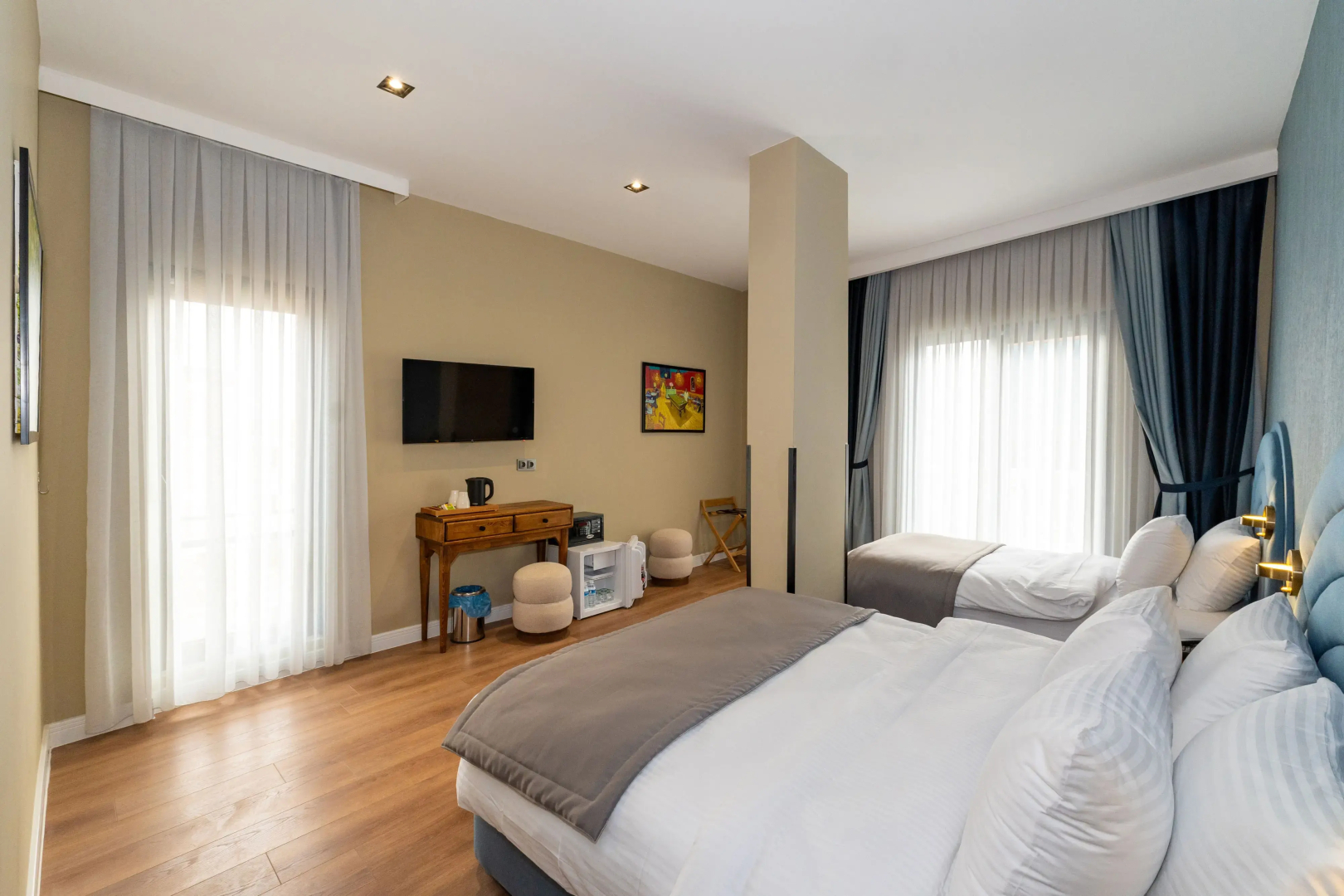 Nenessa Airport Hotel