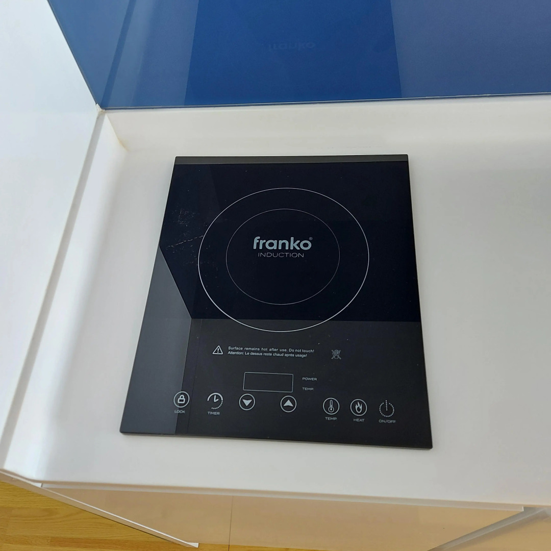 Апарт-Отель Студия на 1 Линии для Трех Гостей