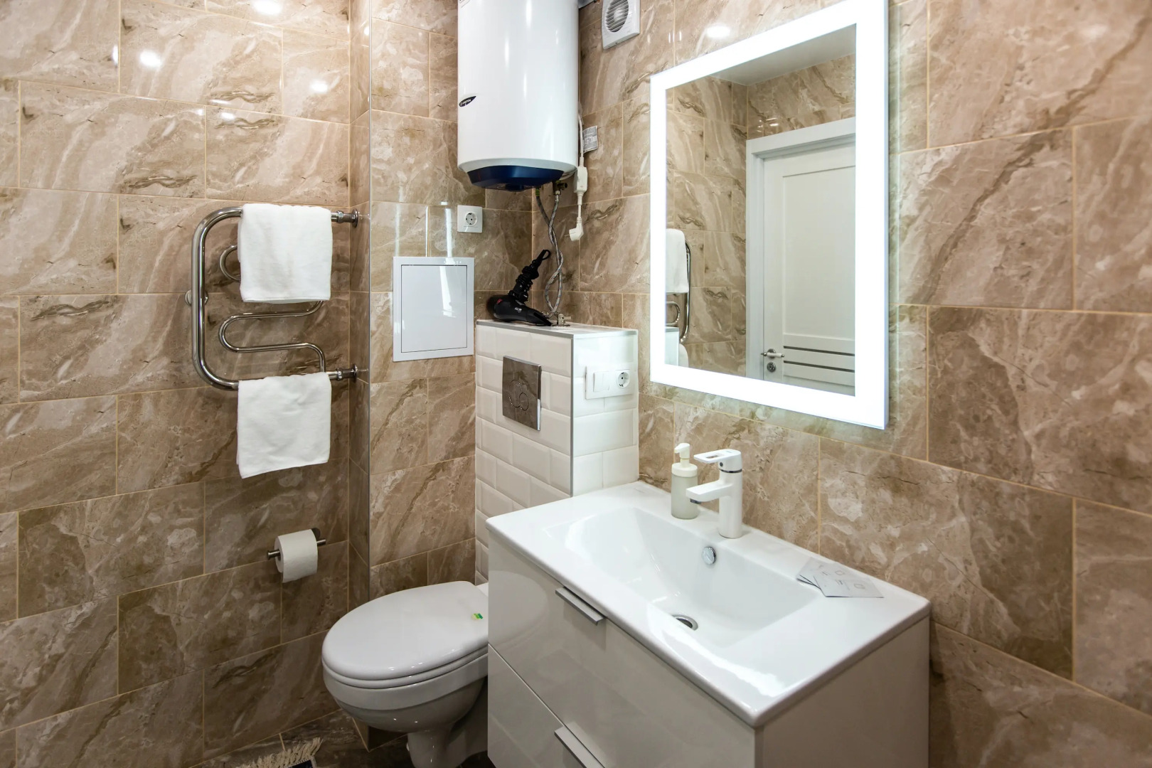 Апартаменты Good Night на Нефтяной 15