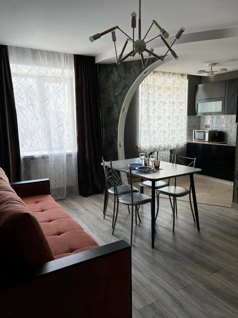 Апартаменты Уютная двухкомнатная квартира в центре