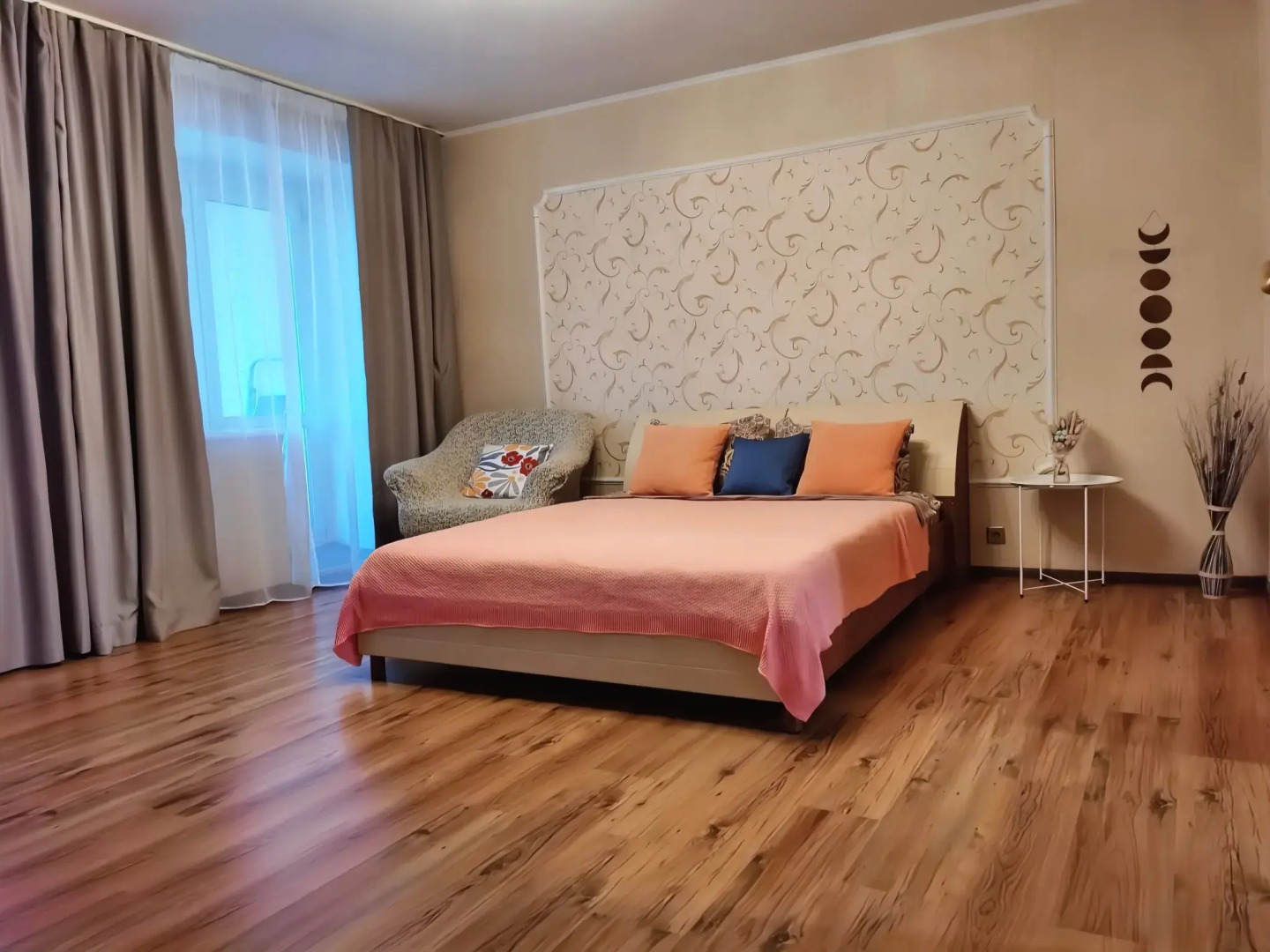 Квартира в деловом центре Тюмени на 50 лет Октября