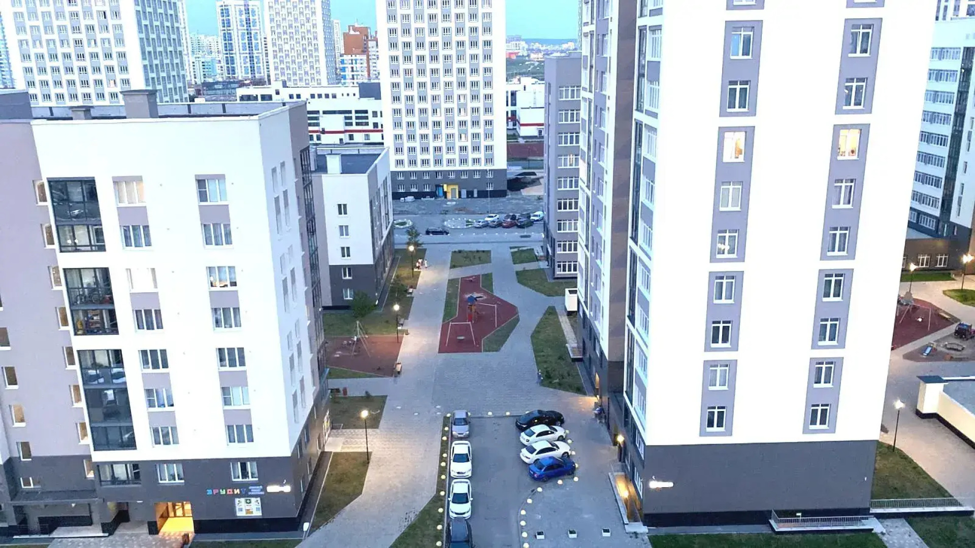 Апартаменты Академика Сахарова 95/2