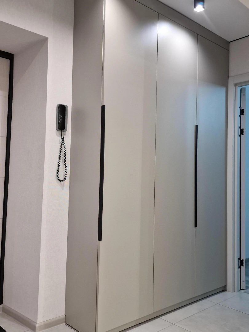 Апартаменты в Центре с Гостинной и 2 Спальнями