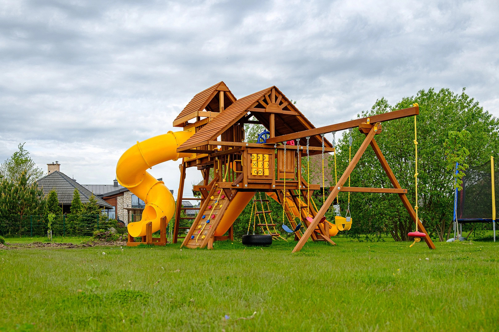 Загородный Эко-клуб "Три медведя"