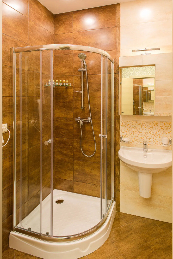 Отель Левада