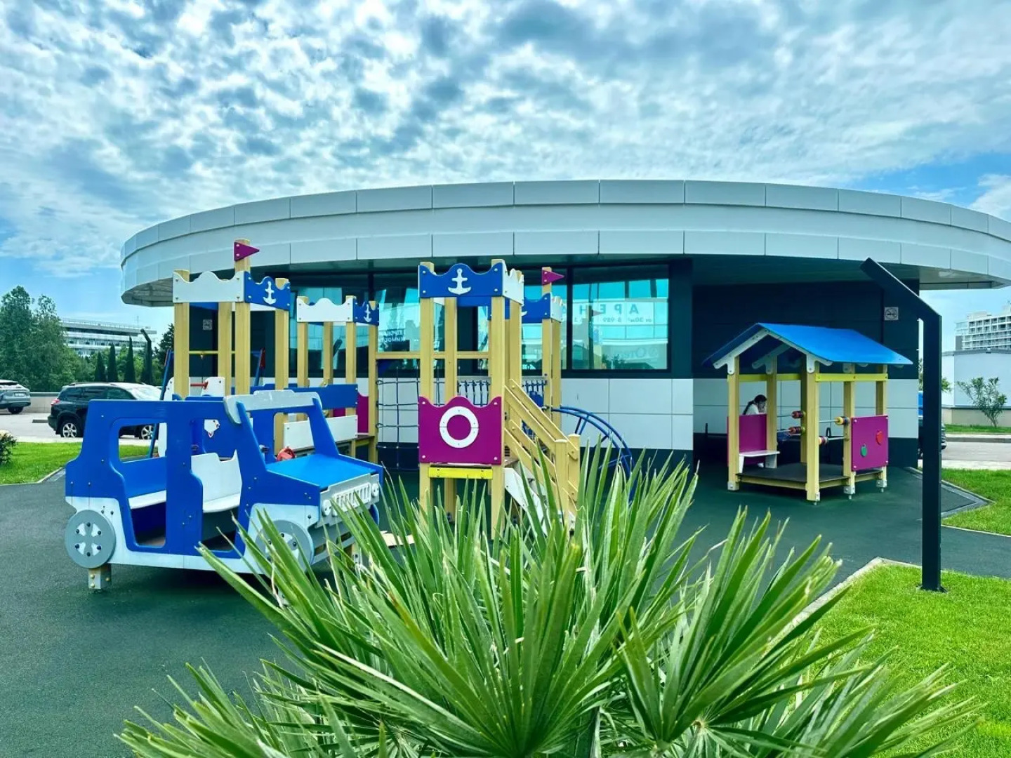 Квартира У моря Симфония