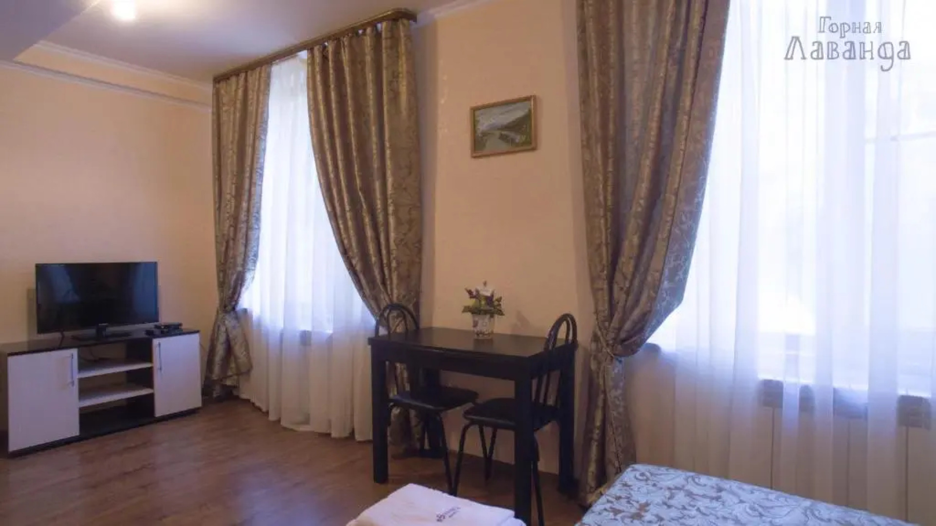 Гостевой дом Горная Лаванда в селе Монастырь