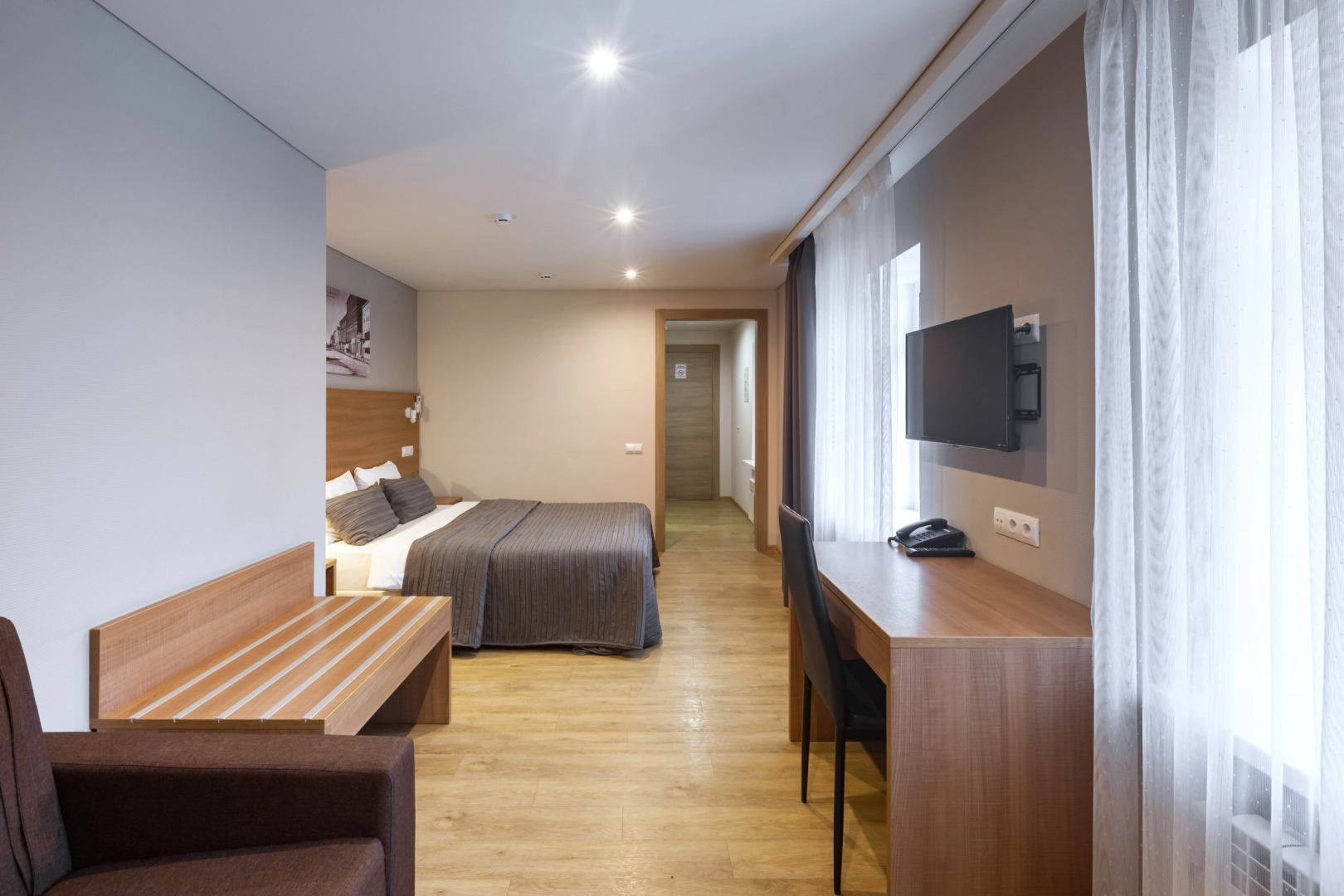 Отель Фурор