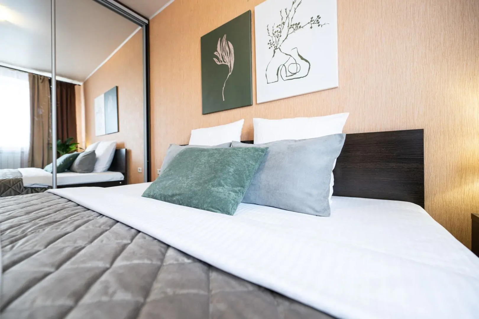 Апартаменты Пять Звёзд на улице Соне Кривой