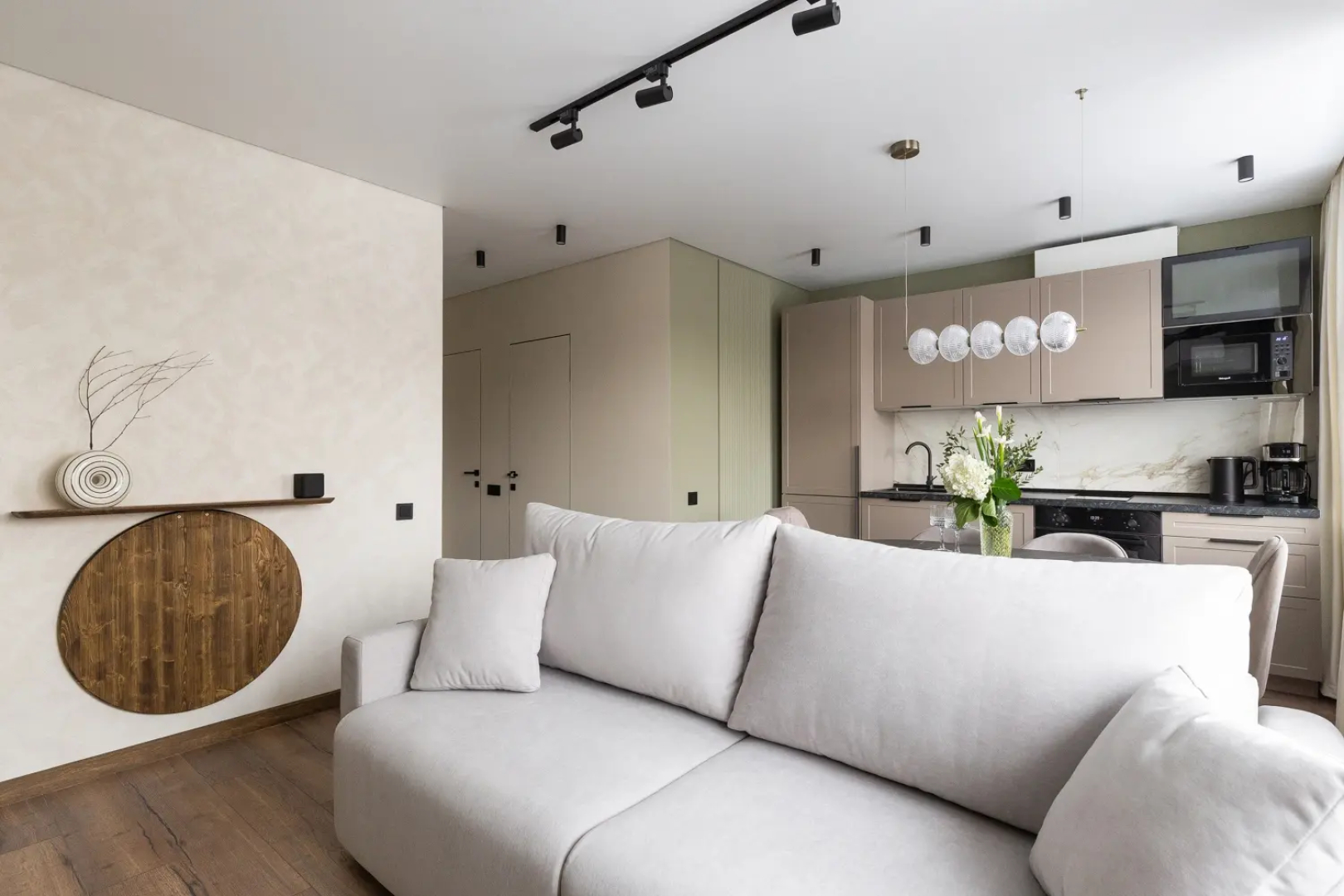 Квартира Трёхкомнатная с видом на оперный театр