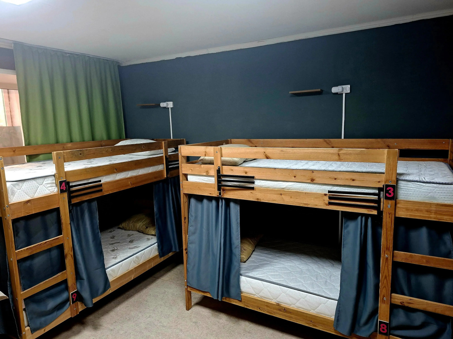 Хостел Гости