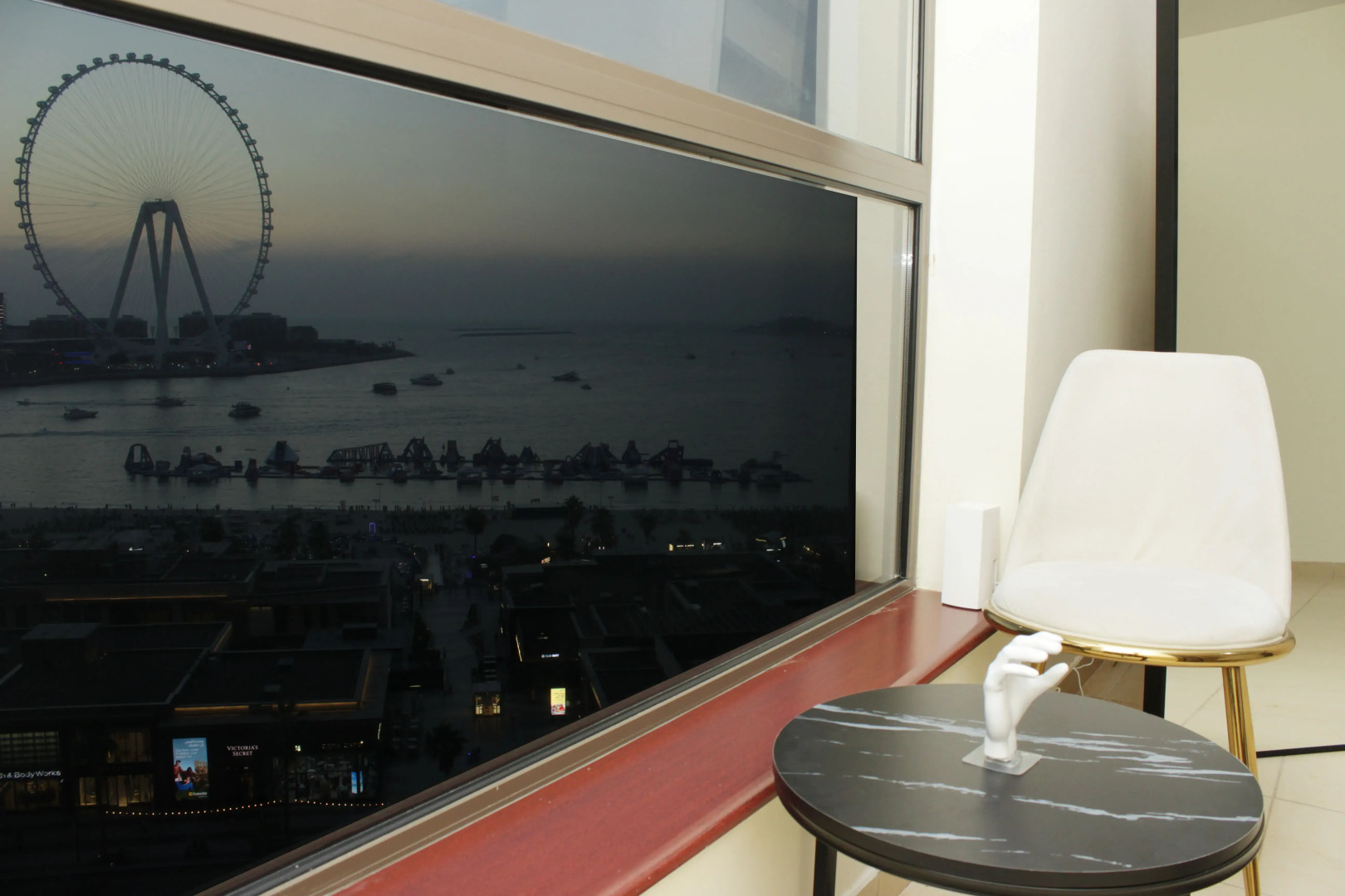 Хостел Boris Capsule JBR