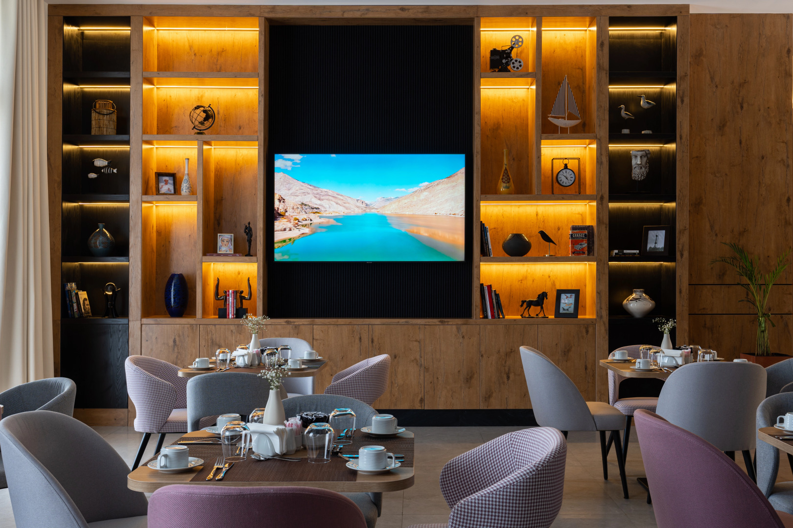 Отель The Elements