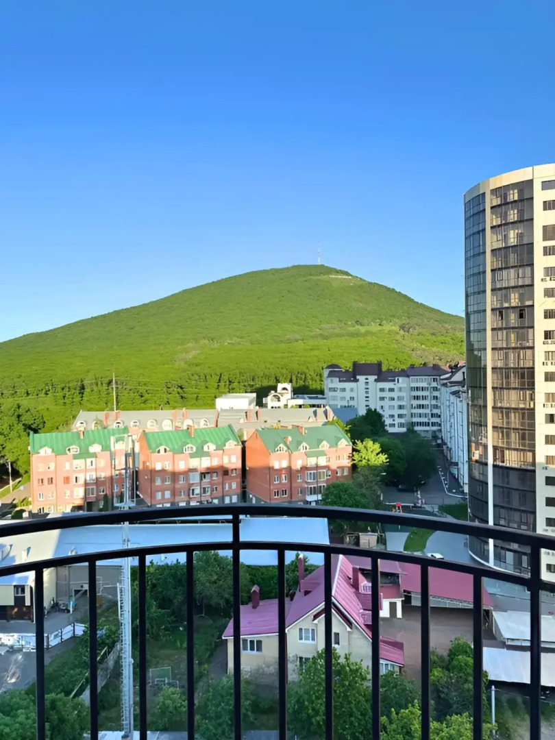 Квартира Дизайнерская 1-комнатная с великолепным видом на Машук