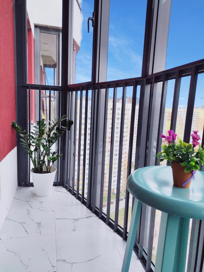 Квартира Приморский Legend 1-к с Диваном на Кухне