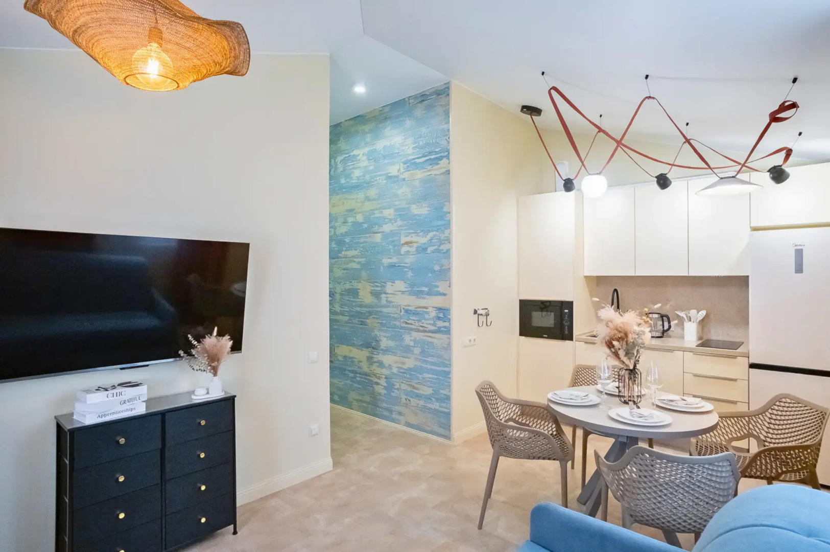 Апартаменты Red Apartments Арт Лайт Сити Миккельсен