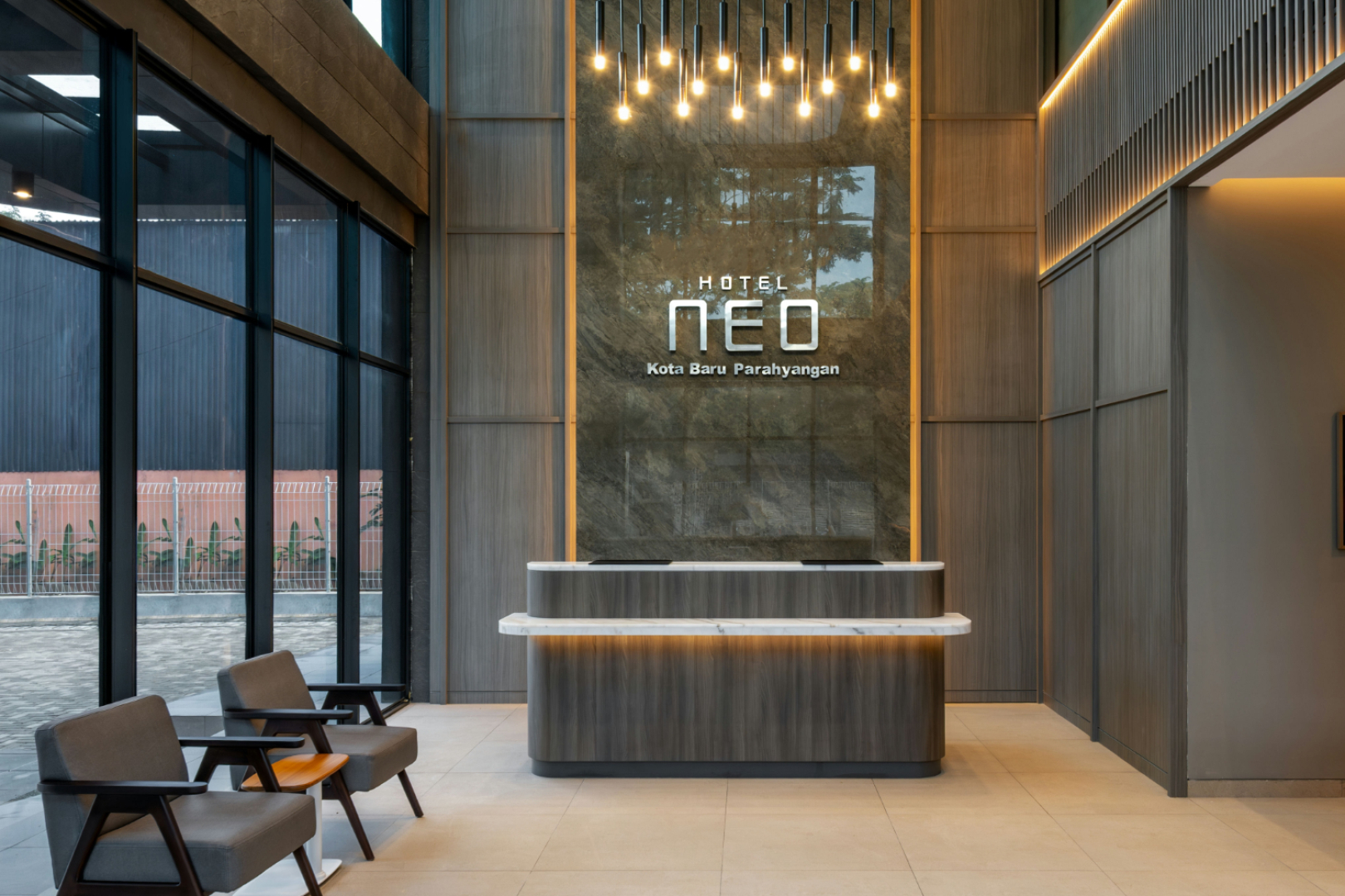 Отель Neo Kota Baru Parahyangan