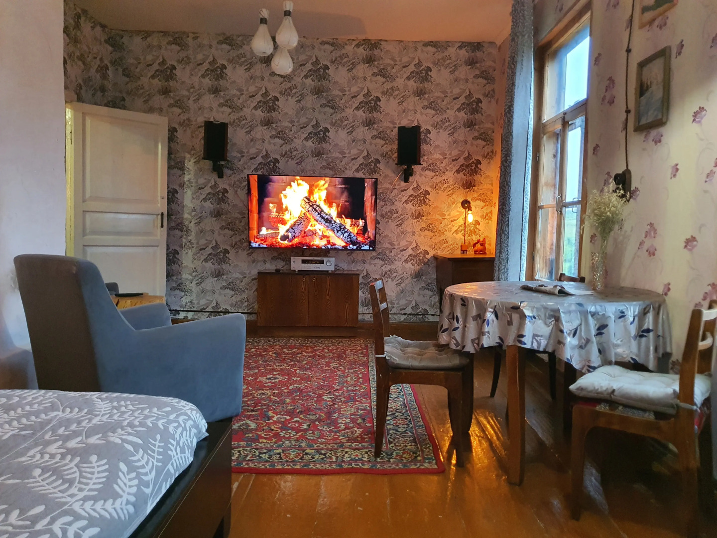 Квартира в старинном особняке Воскресенская - памятник провинциального классицизма