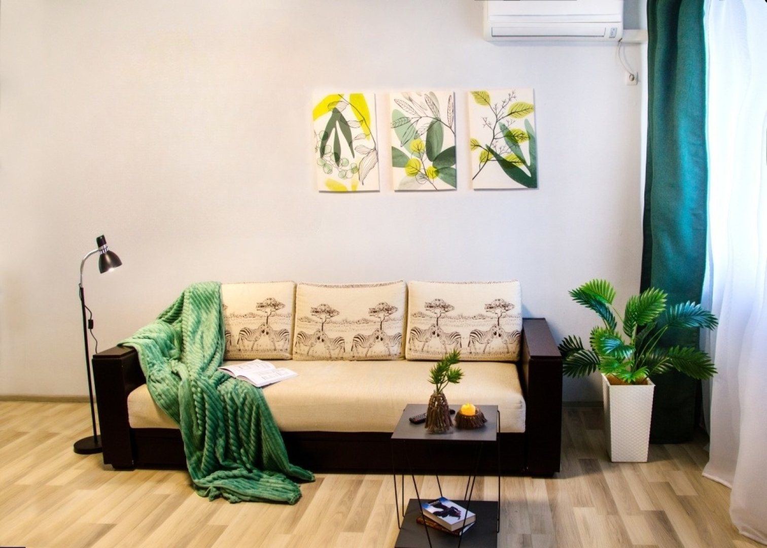 Квартира возле Самолёта