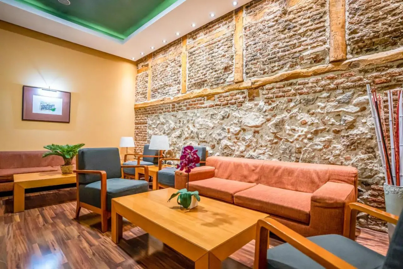 Отель Victoria 4