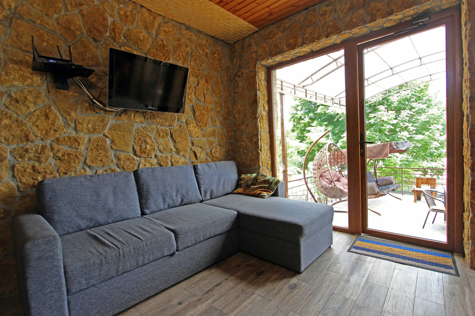 Коттедж на Пчелиной Дом с Панорамным Видом