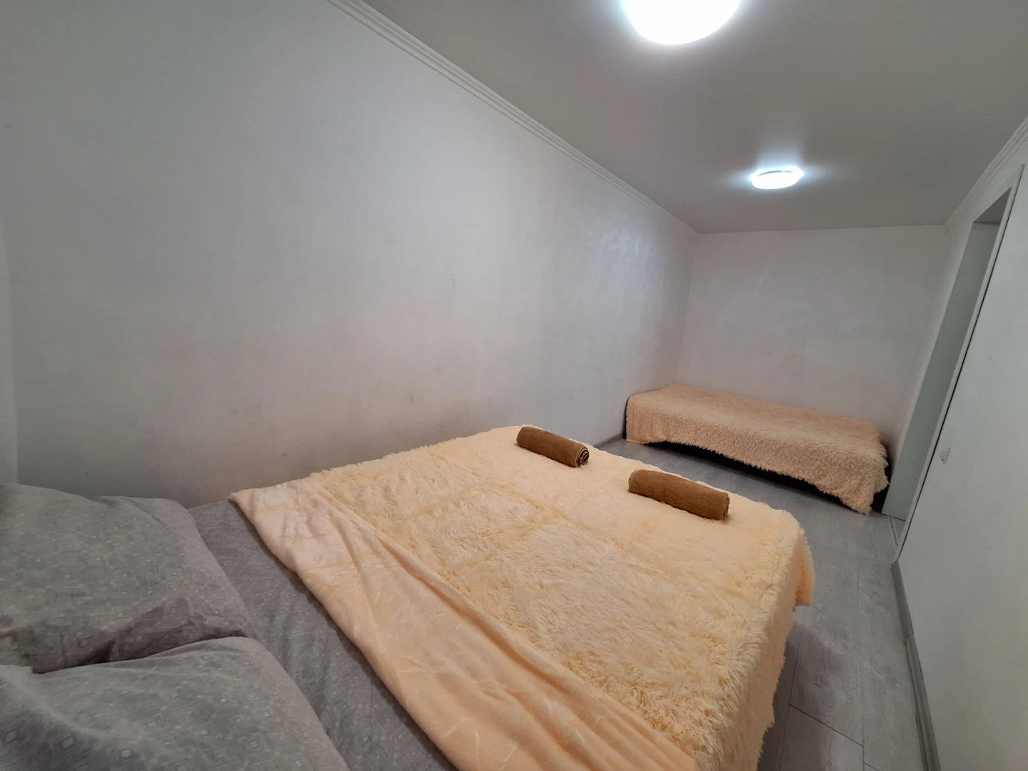 Апартаменты двухкомнатные White Room от Rooms Apartment