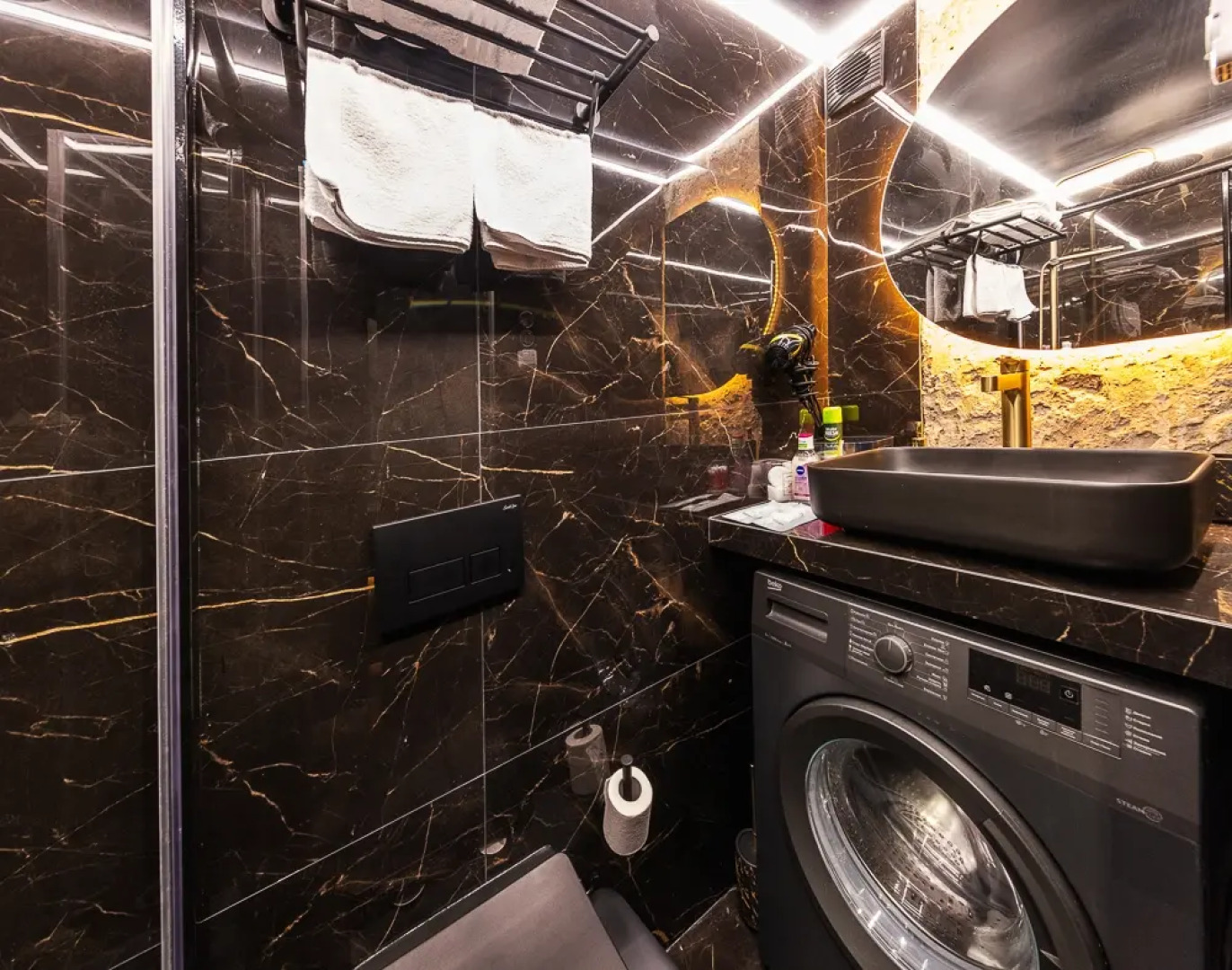 Апартаменты StudioV Batman