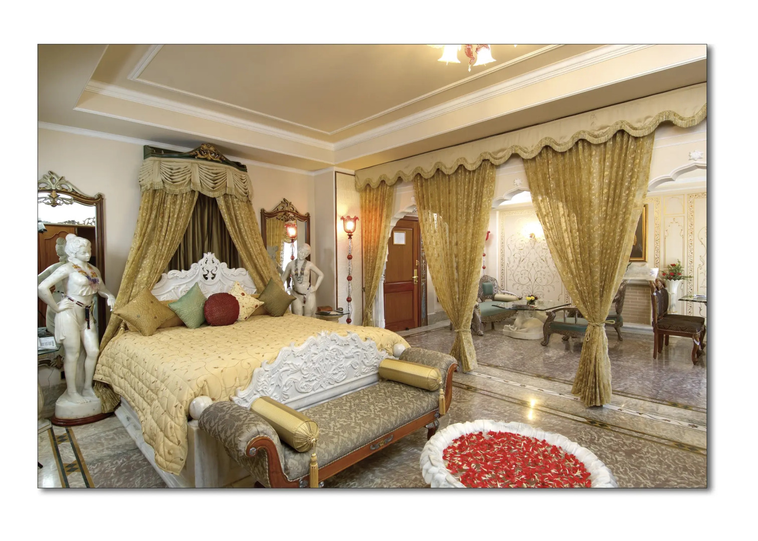 Курортный отель Shiv Vilas Resorts