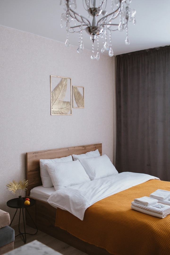 Апартаменты с Видом на Город и Парк в Спальном Районе