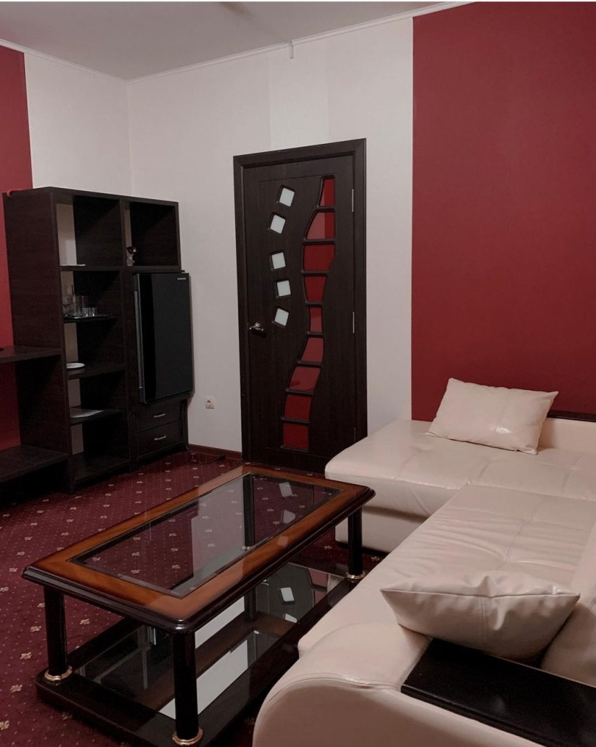 Отель Рандеву