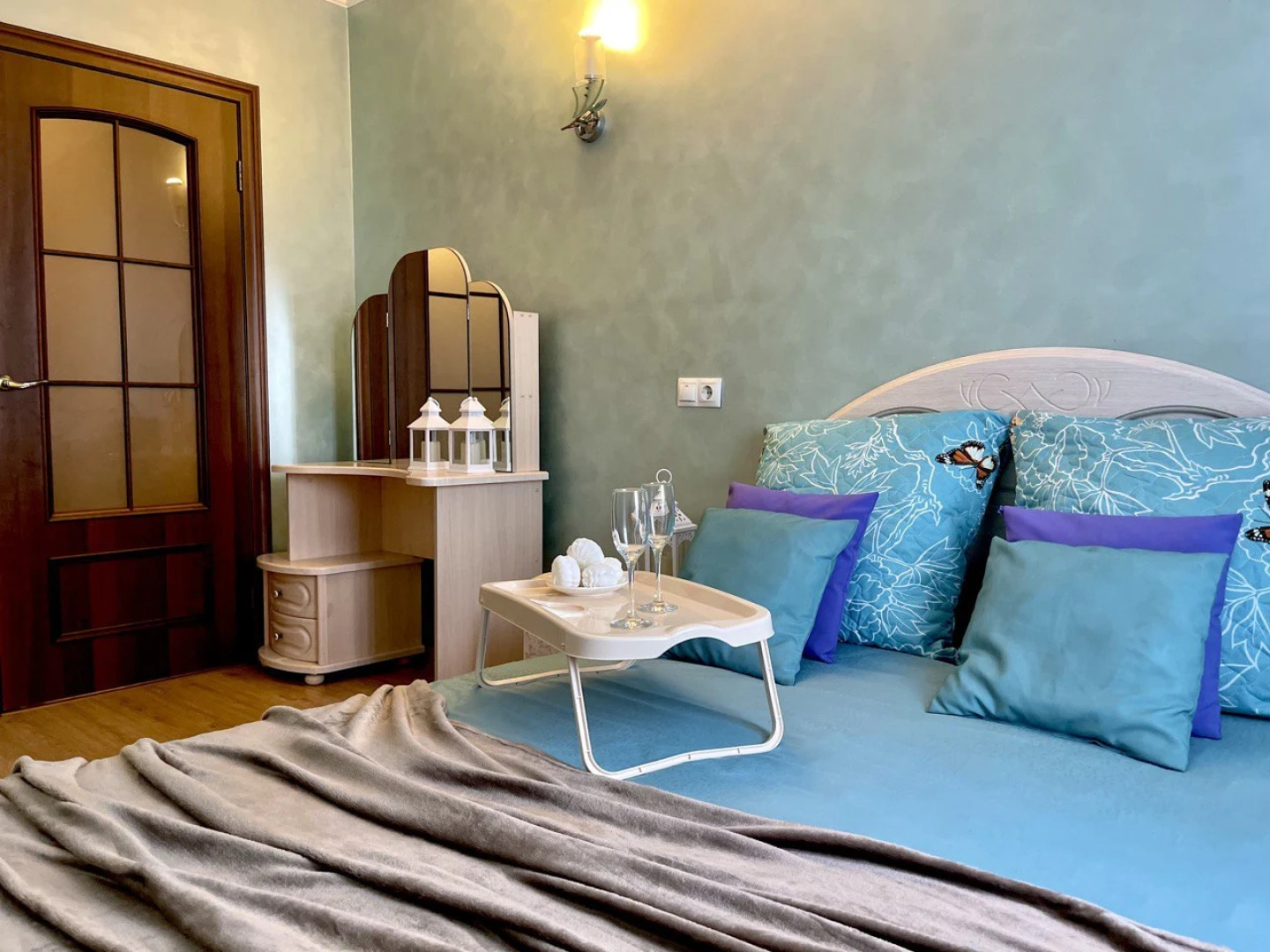 Апартаменты Mars Hotel Малахова 101