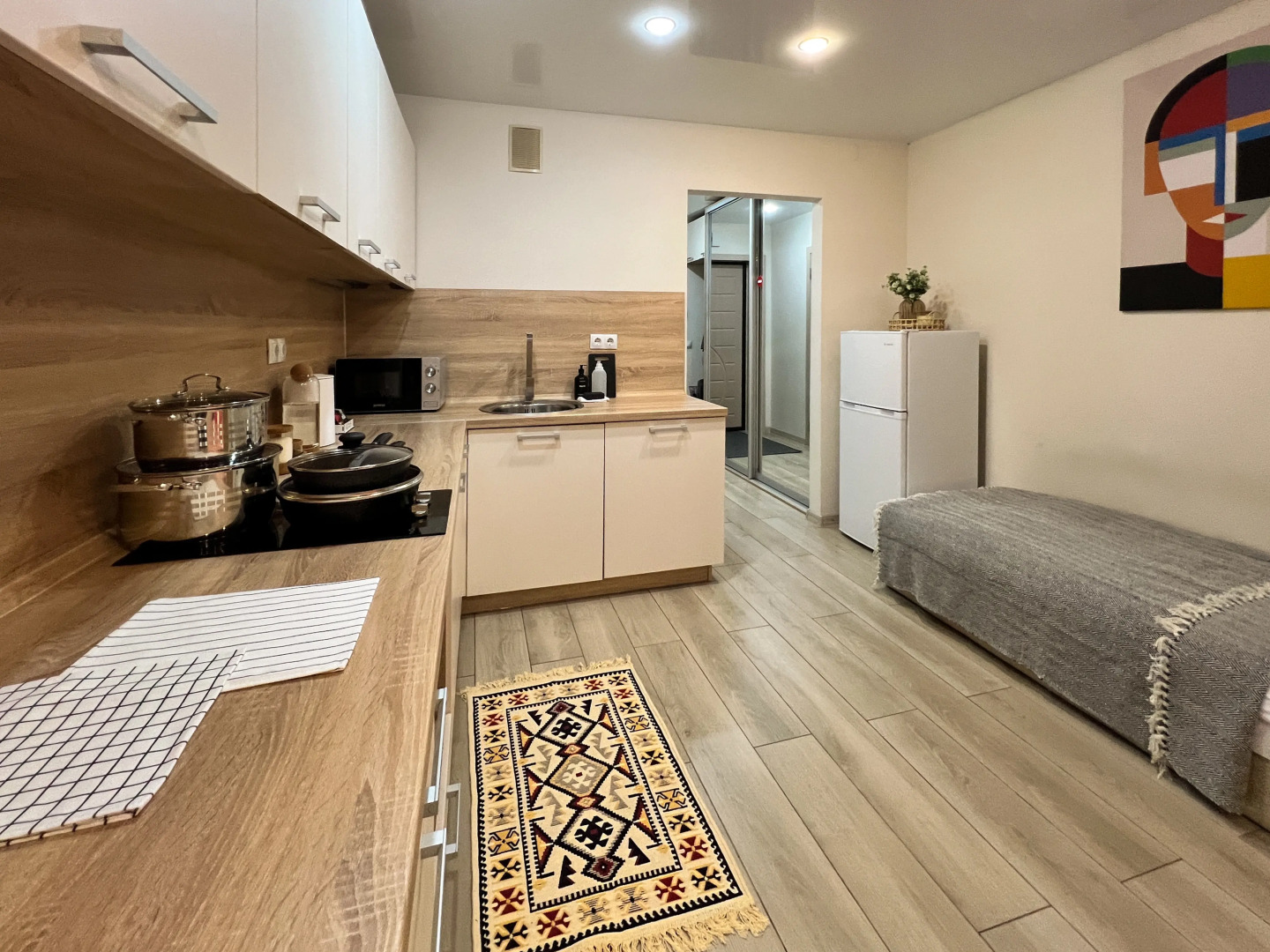 Апартаменты Вгости33 Фейгина 22 – 13 этаж