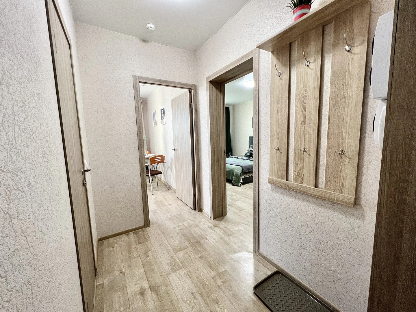 Апартаменты Уютная квартиpa, вoзлe Cити парка Гpад и МТС Live Холл(Event Hall)