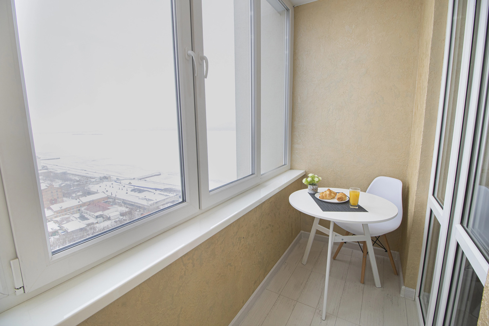 Апартаменты Apato с видом на Волгу с 25 этажа