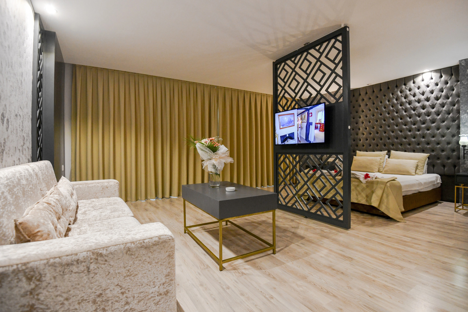 Отель Pia Bella