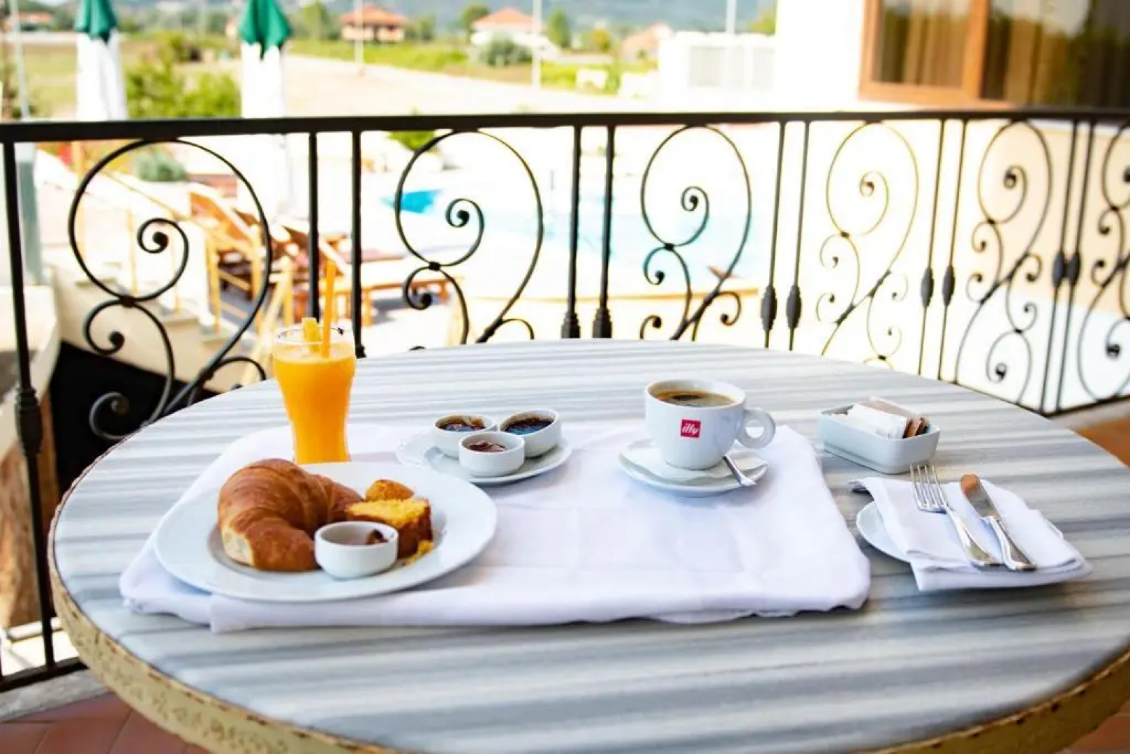 Отель Airport Tirana