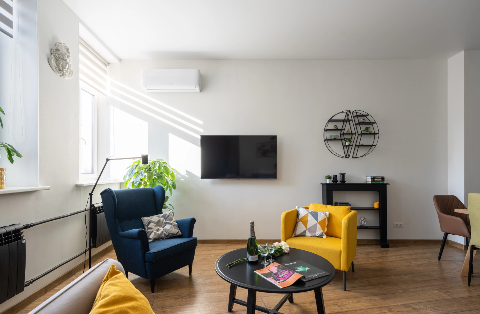 Апартаменты на Большой Конюшенной 5