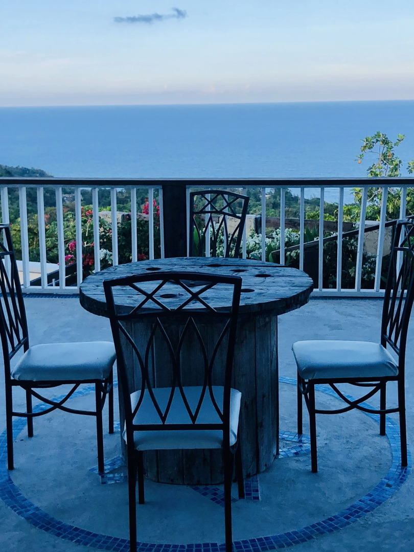 Вилла Breezy Castle с 3 Улучшенными Номерами с Видом на Море и Частным Бассейном