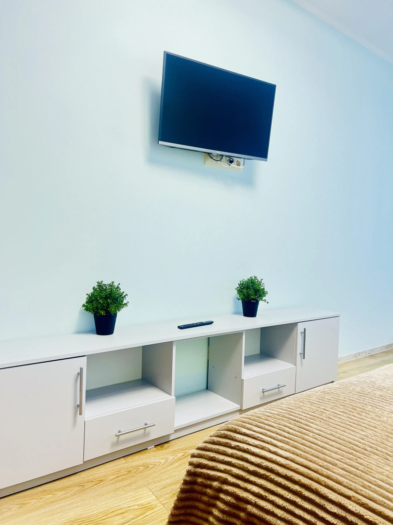 Квартира двухкомнатная в центре города в элитном доме