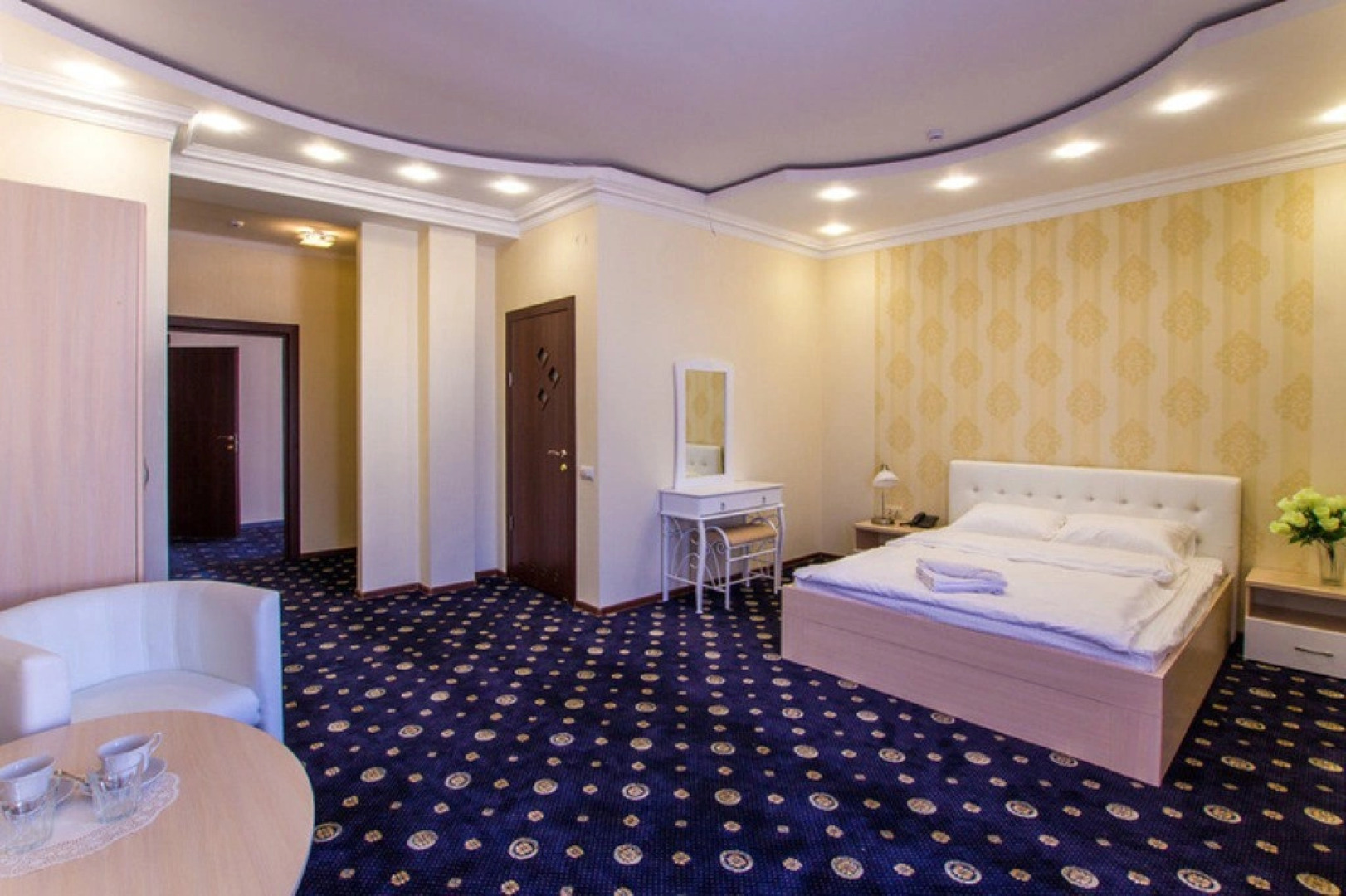 Отель Золотая Ночь