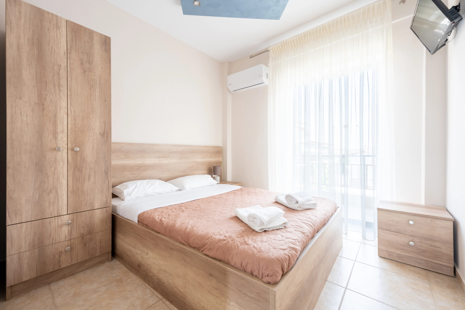 Апарт-Отель Milonas House Apartments